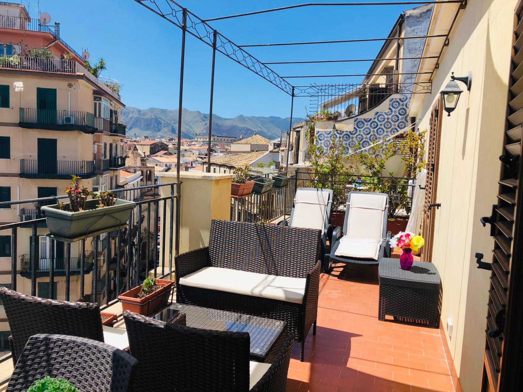 Kasa Kala Attico Con Terrazza * Palermo